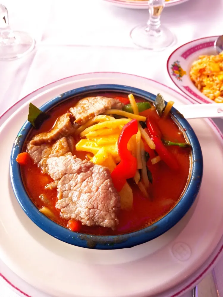 Boeuf Au Curry Rouge